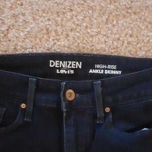 Levi's Denizen High-Rise Ankle Skinny Jeans